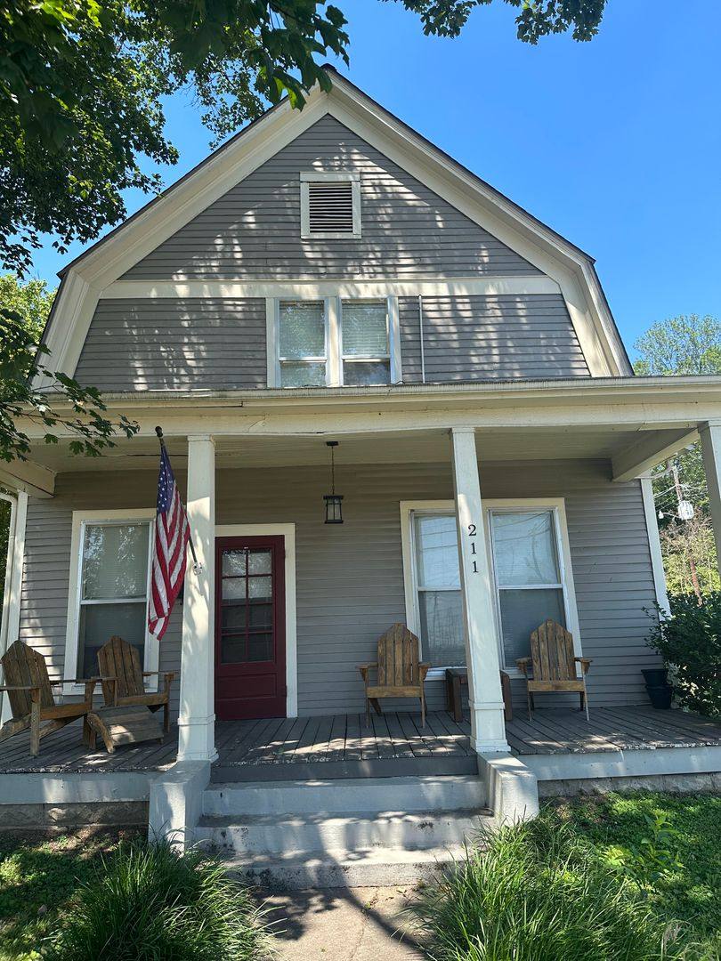 House for rent at 211 N 5th St, Murray, KY 42071