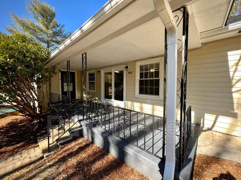Apartment for rent at 25 Little Martha Lane, Waynesville, NC 28786