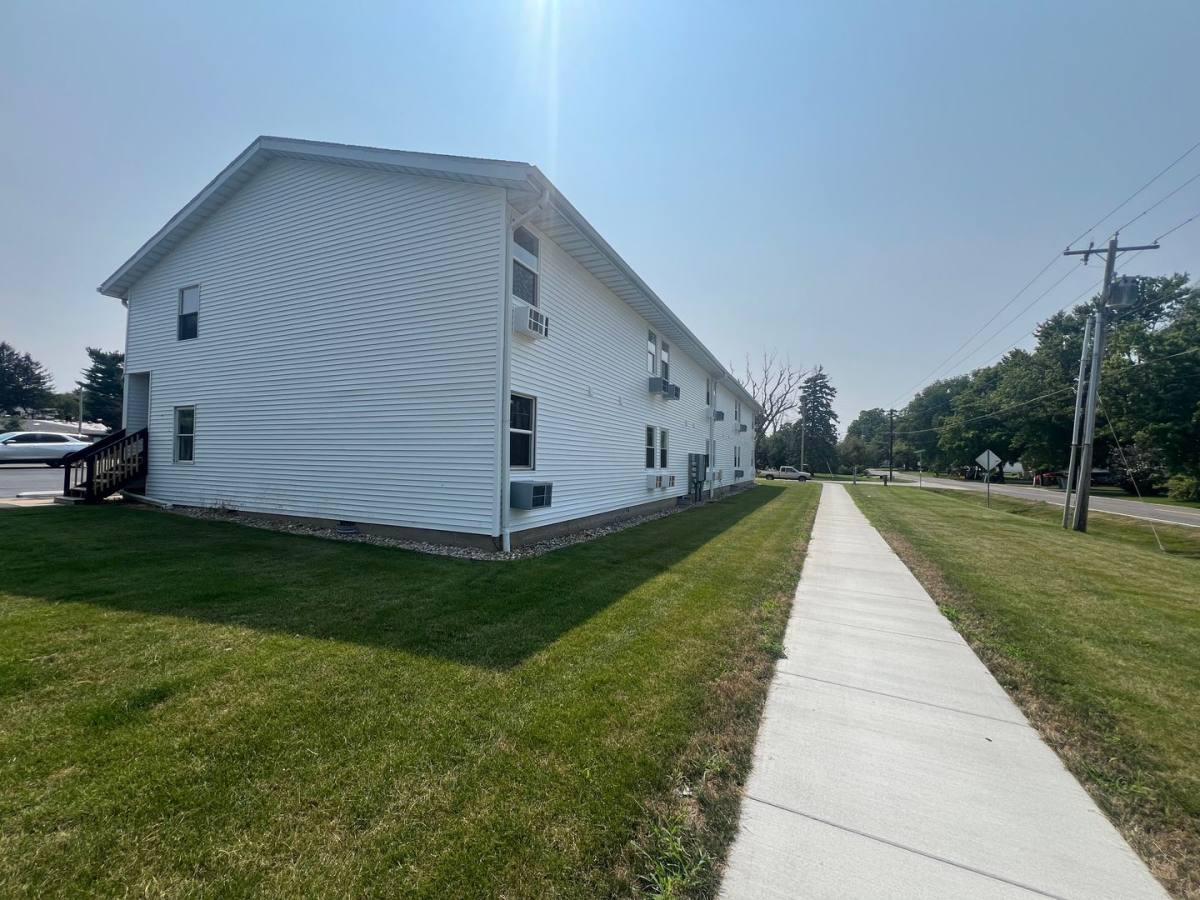 Apartment for rent at 335 E N, Warrensburg, IL 62573