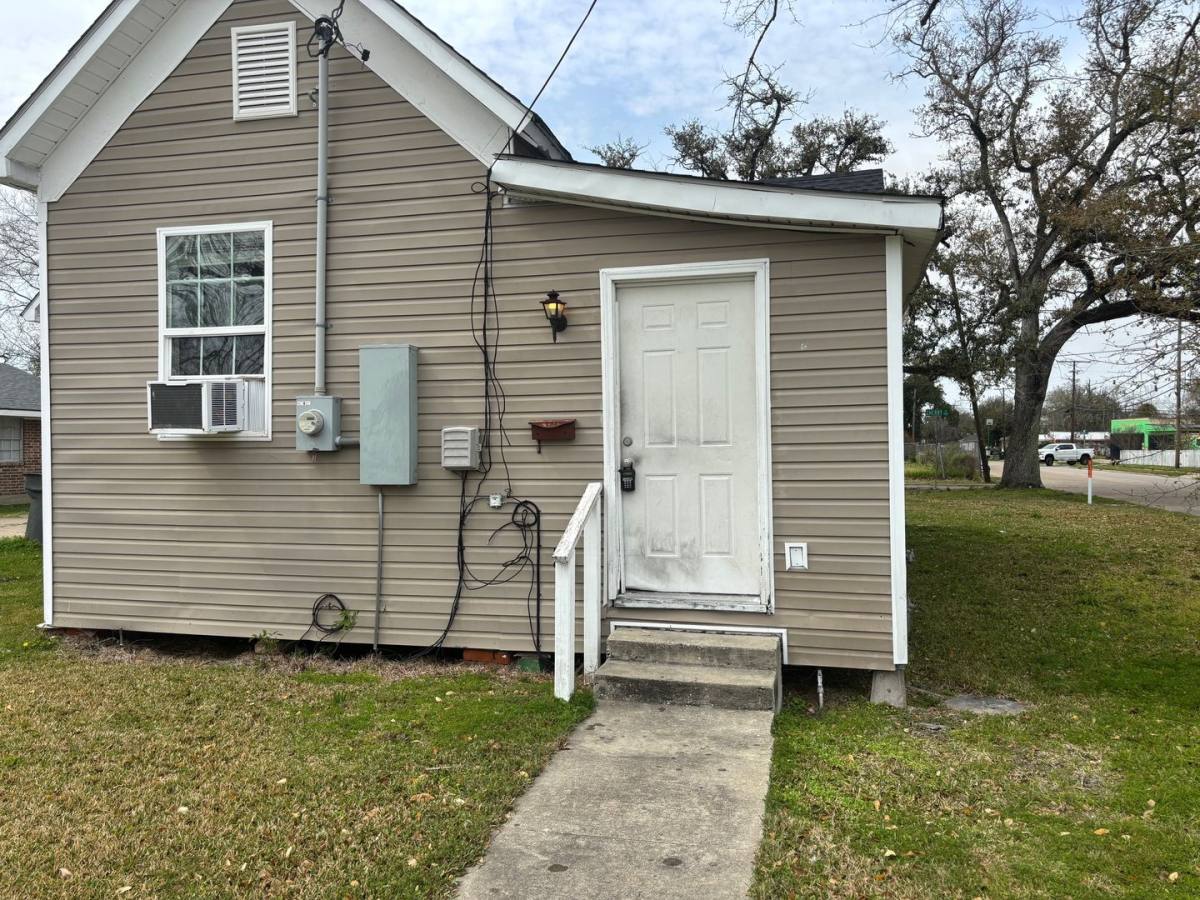Apartment for rent at 601 S Cherry St, Lake Charles, LA 70601