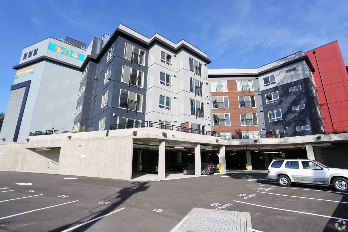 Apartment for rent at 1795 NE 205th St, Seattle, WA 98155