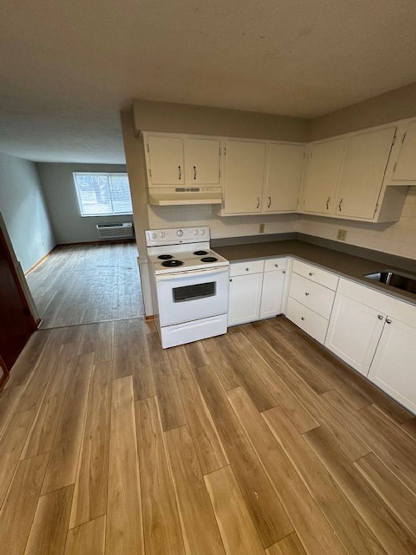 Apartment for rent at 247 Edwin St, Hartville, OH 44632