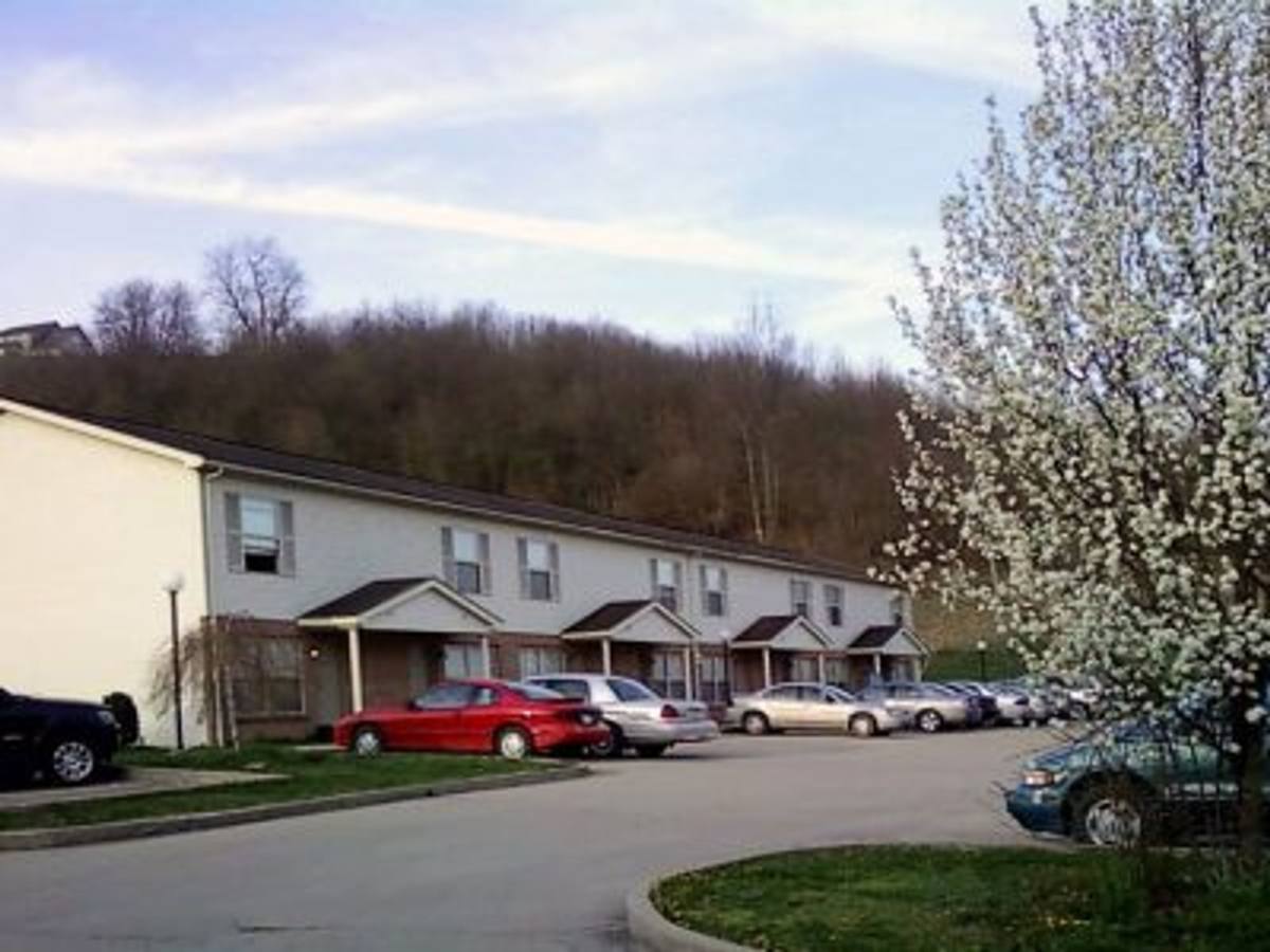 Apartment for rent at 840 Brier View Dr, Bridgeport, WV 26330