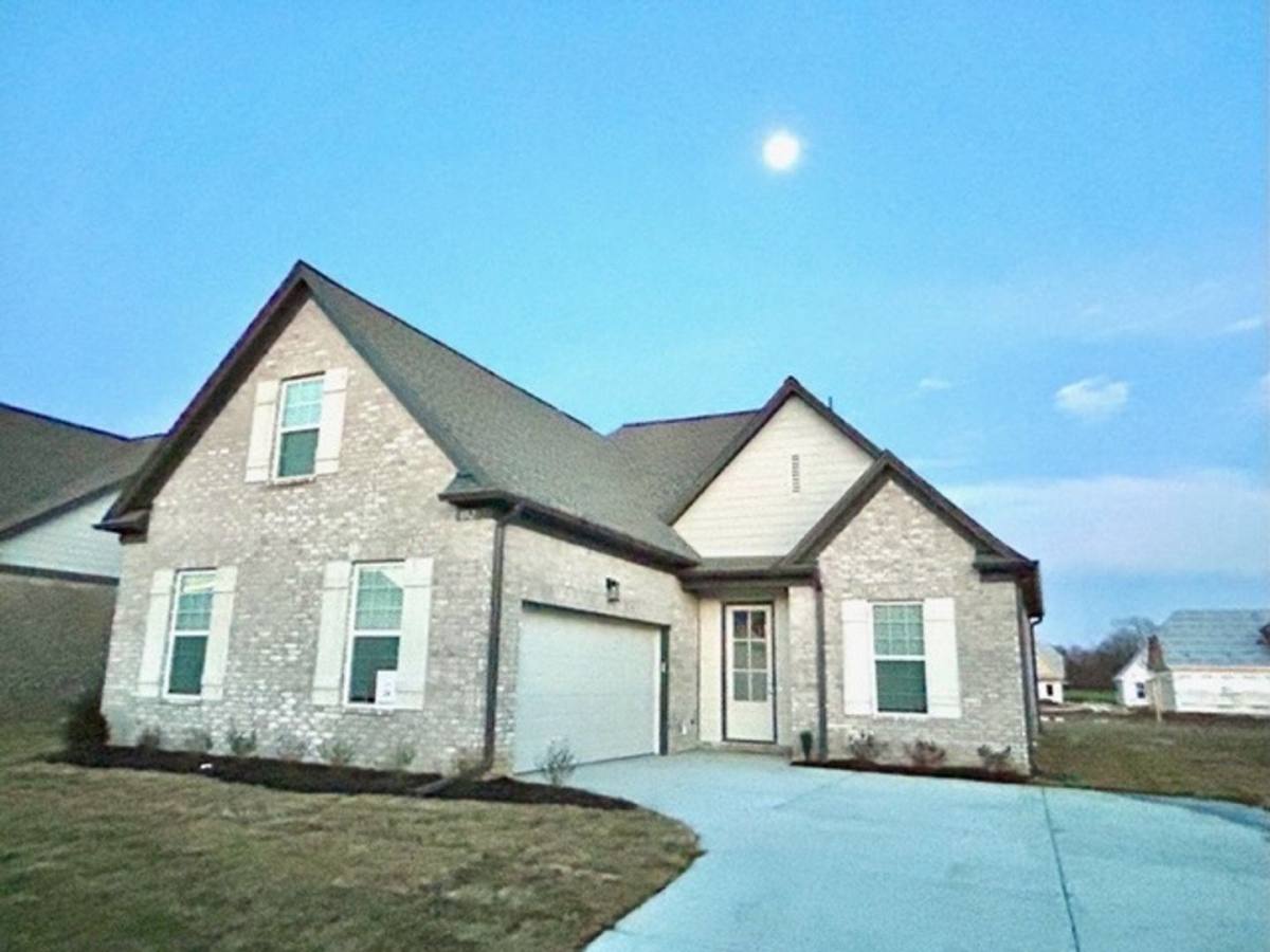 Apartment for rent at 8762 Windstone Estate Dr, Millington, TN 38053
