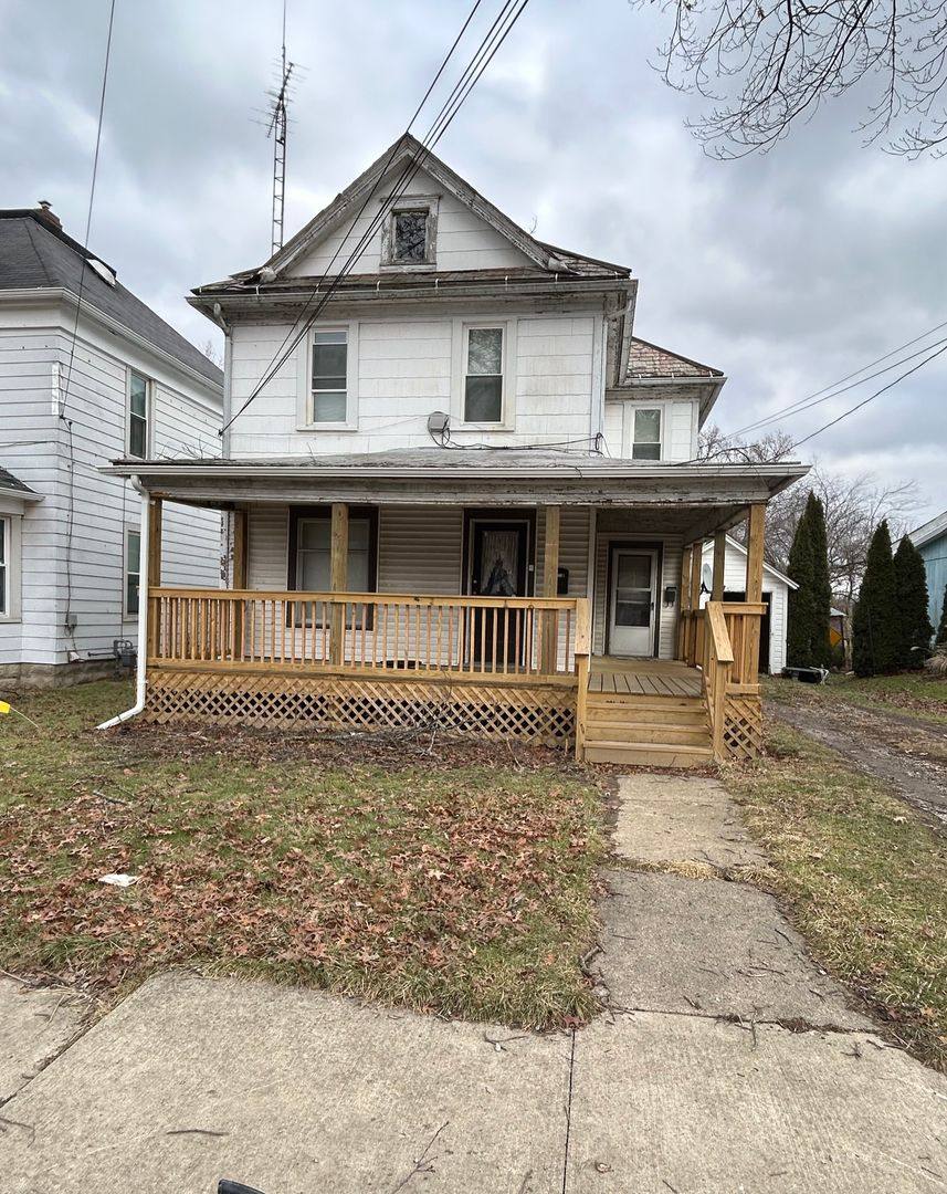 Apartment for rent at 415 1 2 Virginia Ave, Ashland, OH 44805