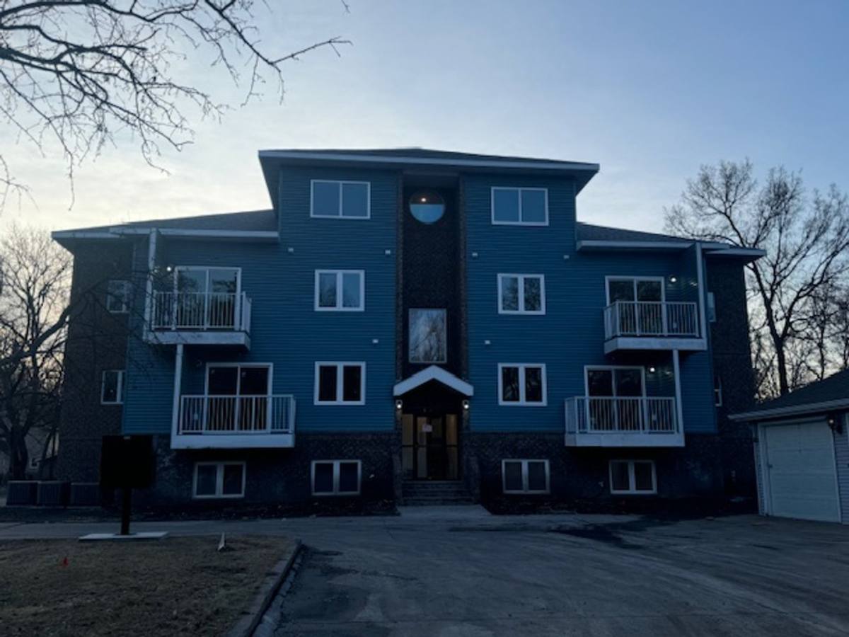 Apartment for rent at 605 11th St S, Fargo, ND 58103