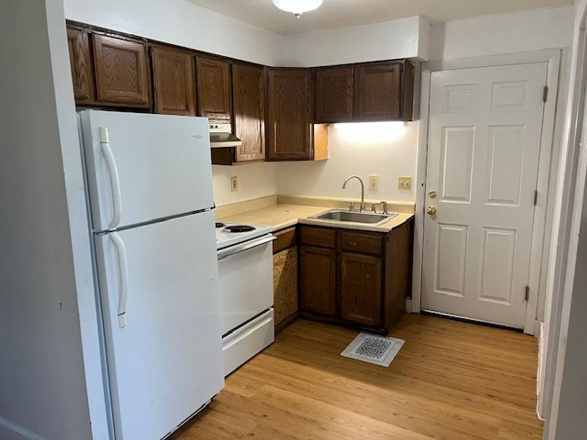 Apartment for rent at 15 Pleasant St, Orono, ME 04473