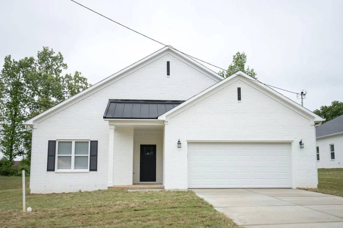 House for rent at 95 Oak Ave, Brighton, TN 38011