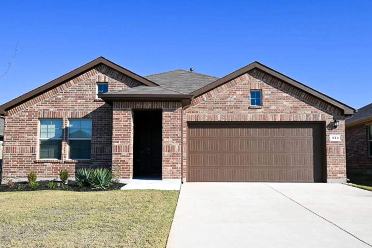 House for rent at 524 Derby Lane, Springtown, TX 76082