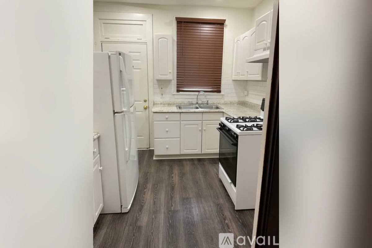Townhouse for rent at 511 Atlantic Ave, McKeesport, PA 15132