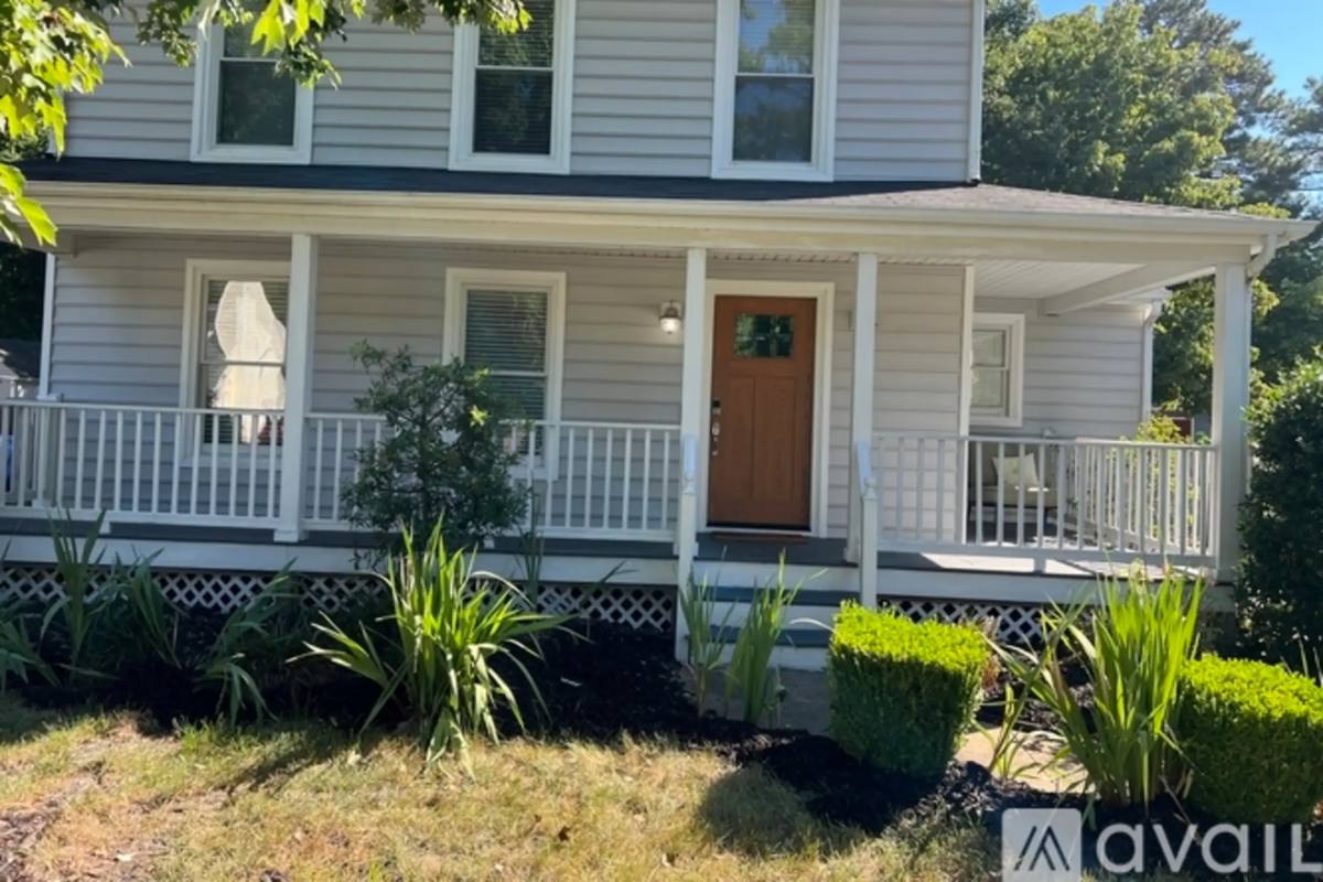 House for rent at 2020 Knotty Dr, Glen Allen, VA 23060