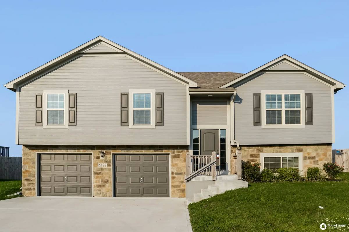 House for rent at 19122 Corbyn Lane, Smithville, MO 64089