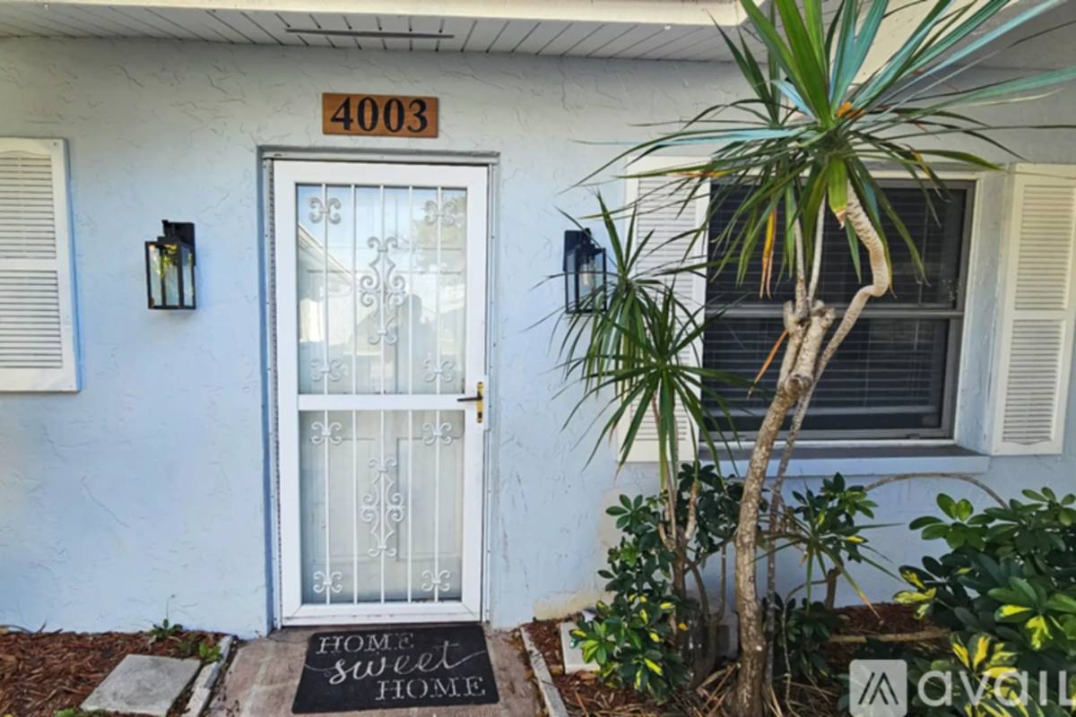 Apartment for rent at 4003 Audubon Dr, Largo, FL 33771