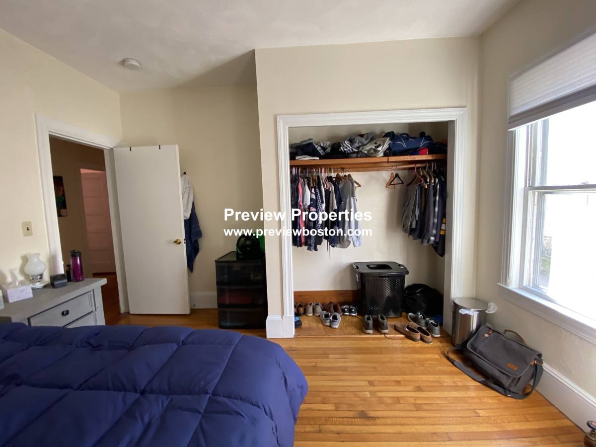 Apartment for rent at 18 Fairbanks St #1P, Brighton, MA 02135