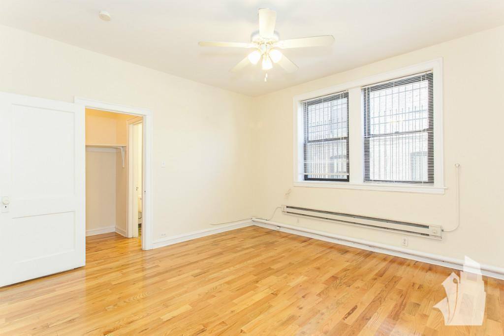 Apartment for rent at 540 W Wellington Ave #207, Chicago, IL 60657