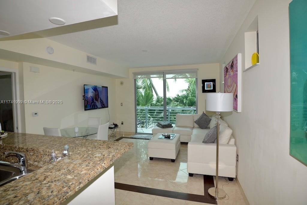 Apartment for rent at 110 Washington Ave #1512, Miami Beach, FL 33139