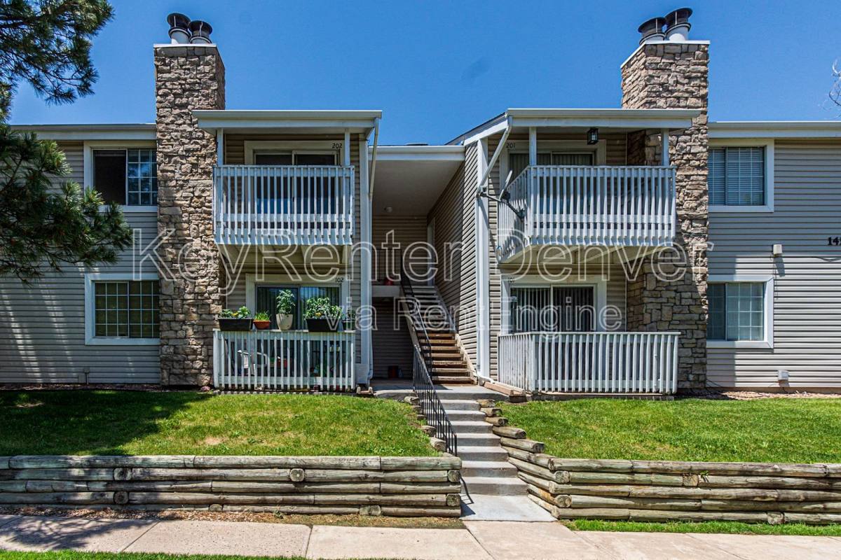Condo for rent at 14182 E Colorado Dr #202, Aurora, CO 80012