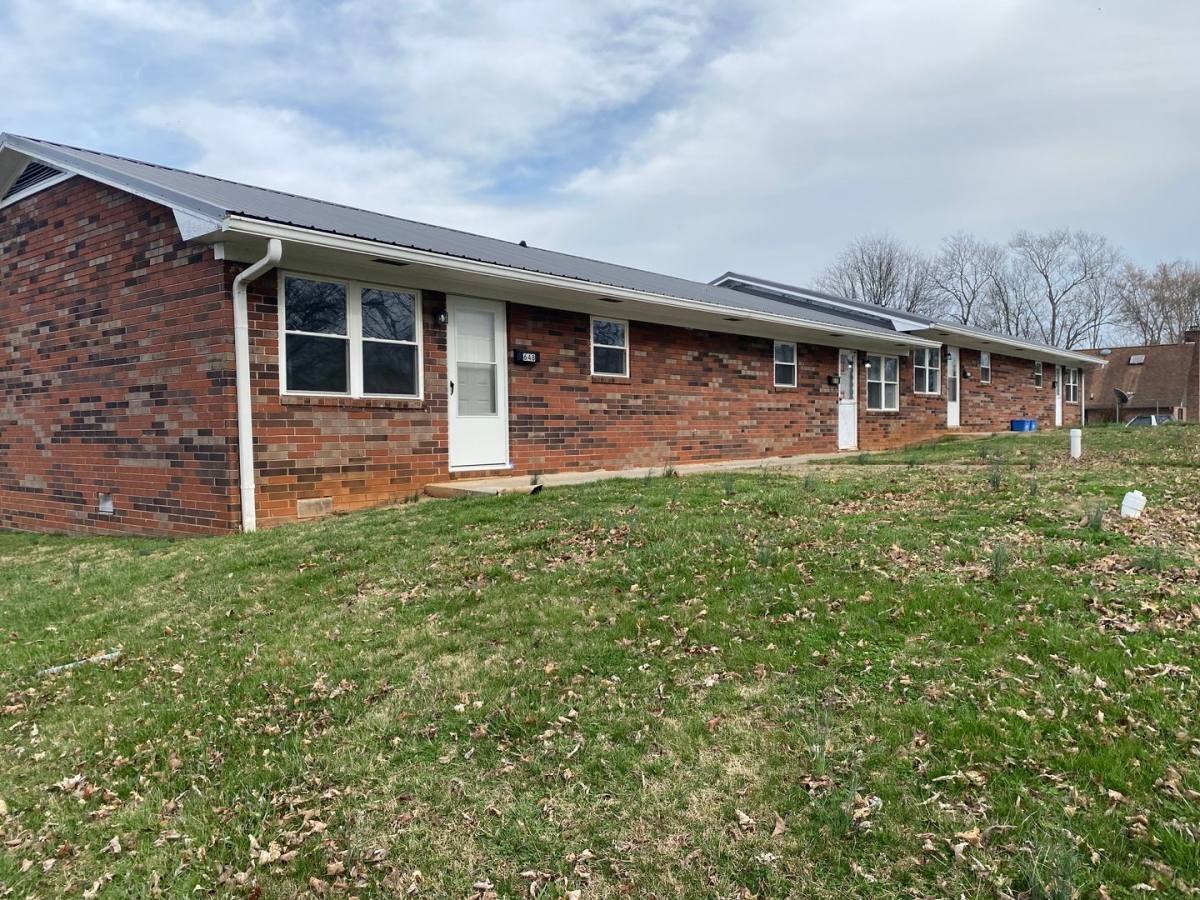 Apartment for rent at 4th St, Newport, TN 37821