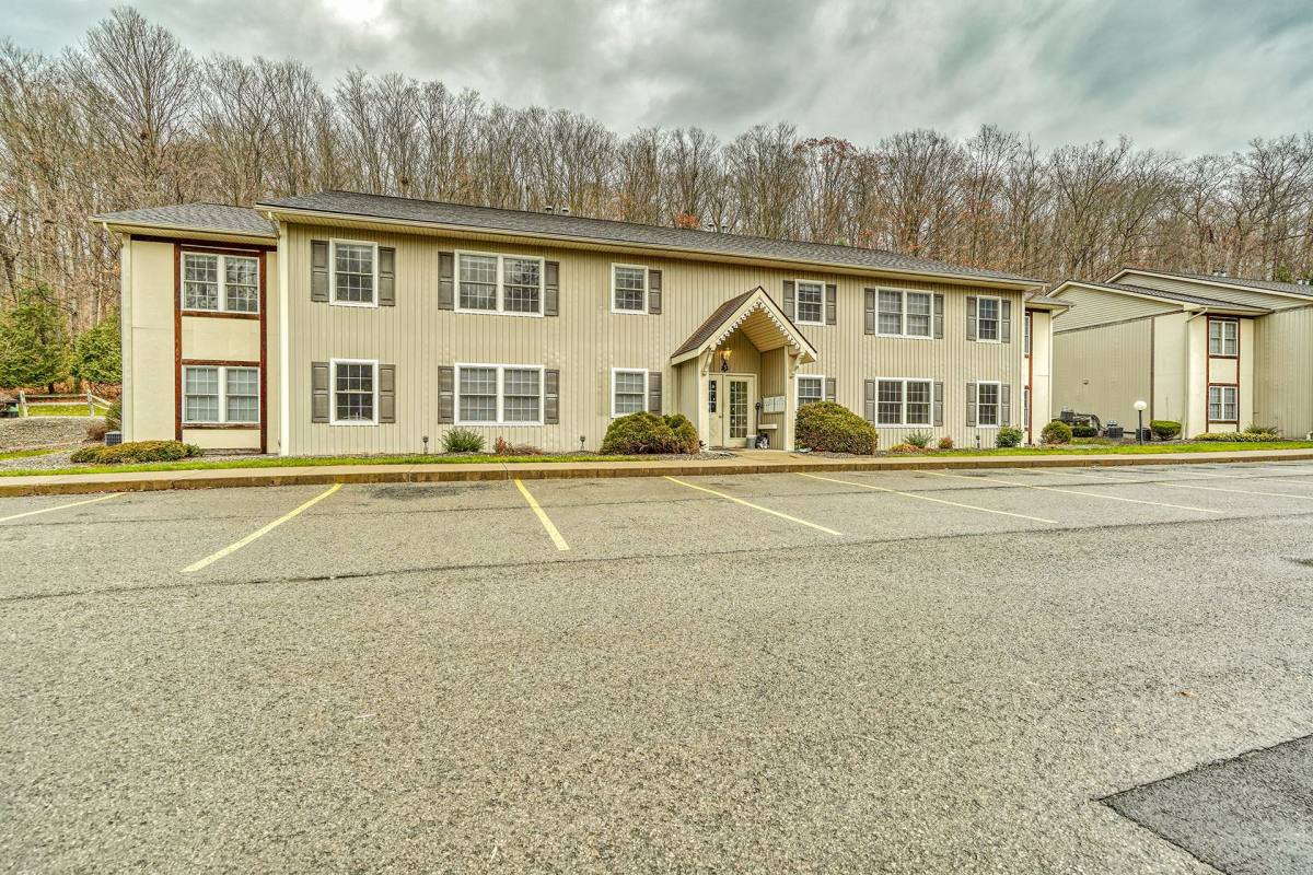Apartment for rent at 222 Fayette St, Palmyra, NY 14522