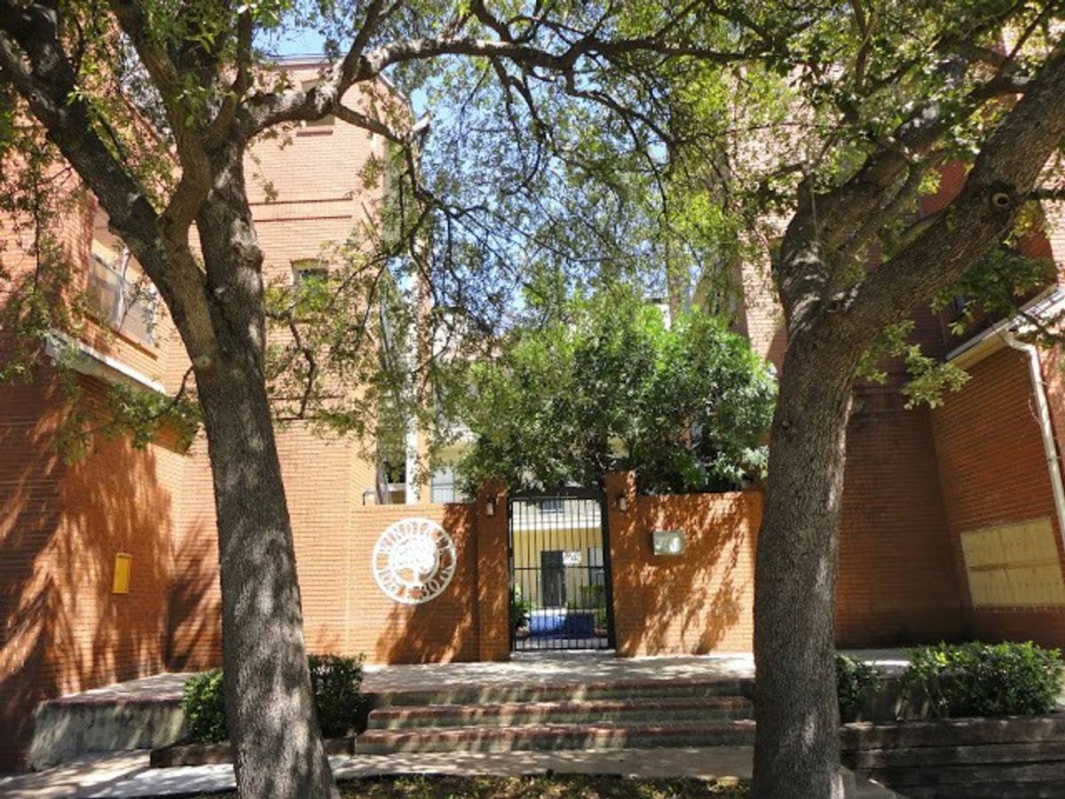 Condo for rent at 106 E 30th St, Austin, TX 78705
