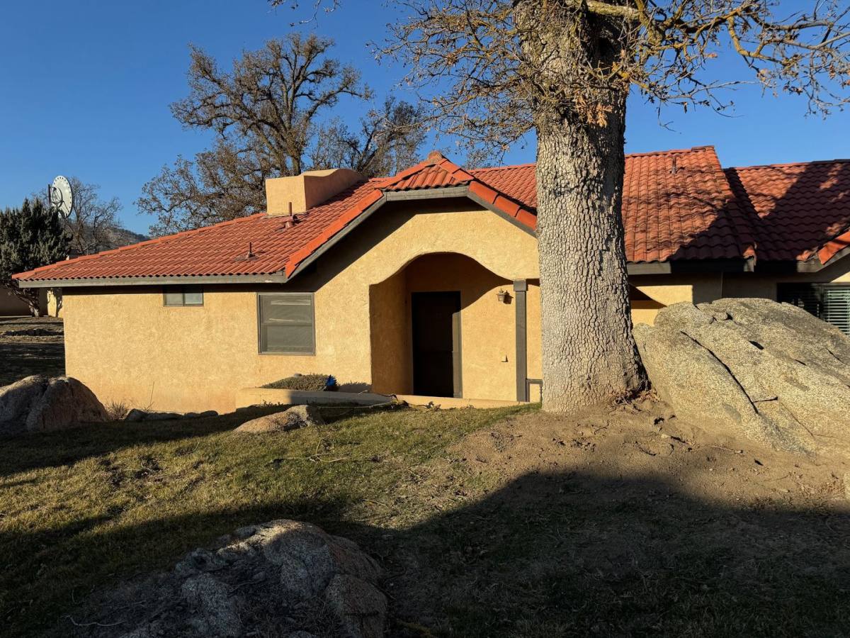 Condo for rent at 28881 Shannon Court, Tehachapi, CA 93561