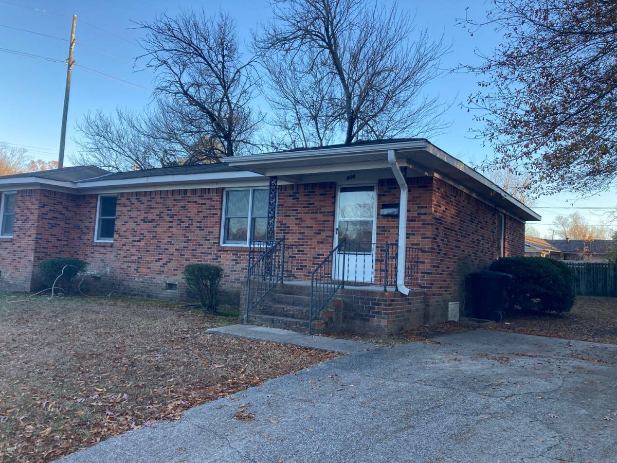 Apartment for rent at 801 S 6th St, Gadsden, AL 35901