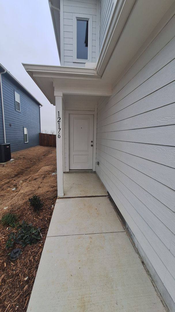 House for rent at 12176 Morgan Dr, Aubrey, TX 76227