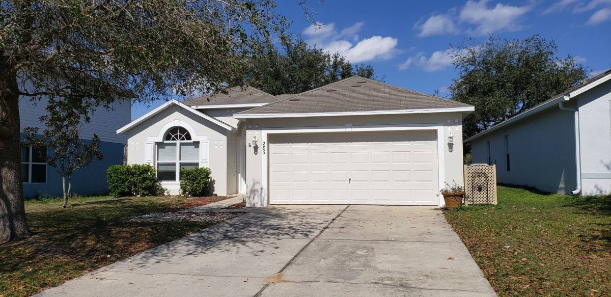 House for rent at 283 Curtis Ave, Groveland, FL 34736