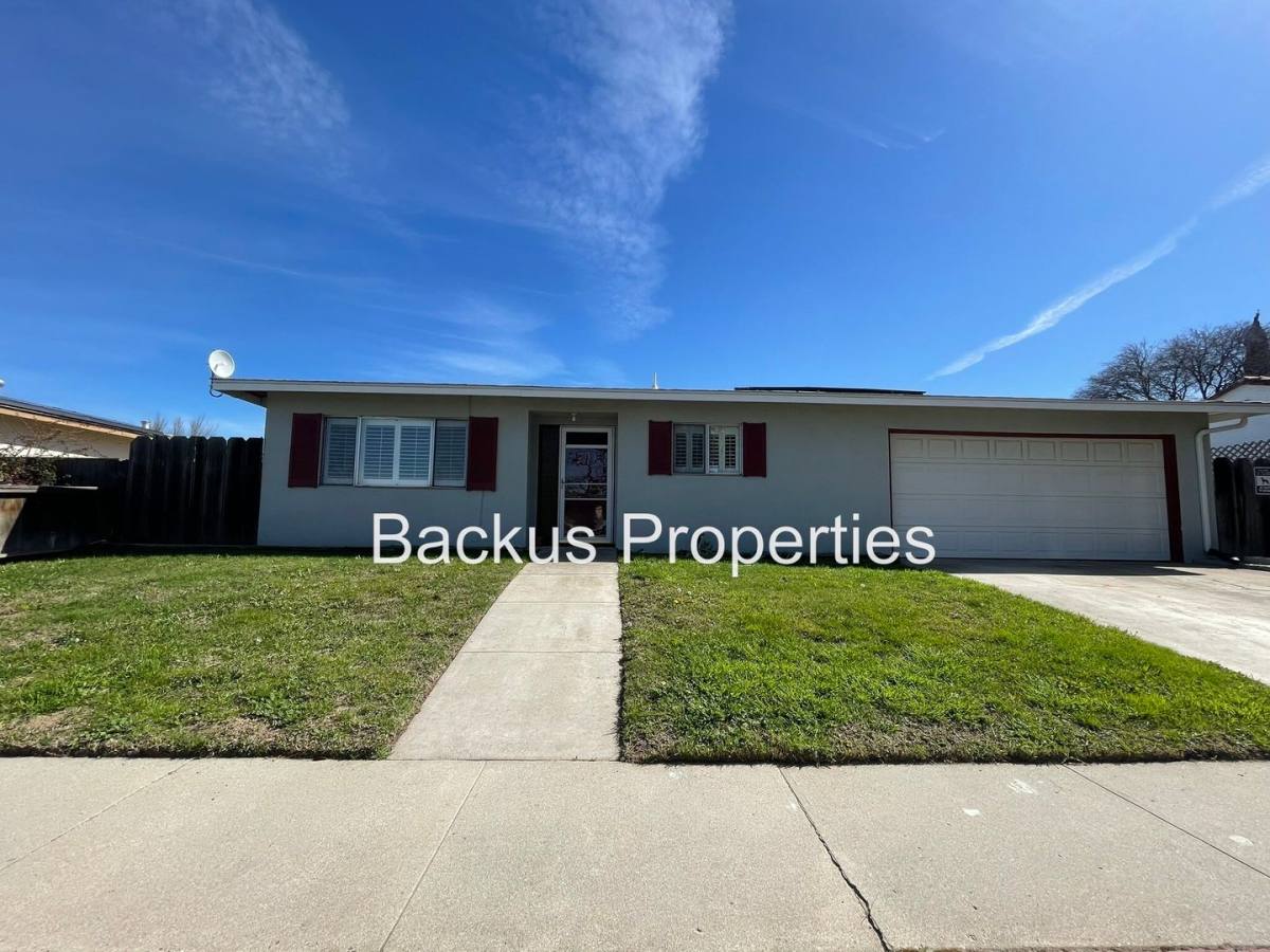 House for rent at 45150 Merritt St, King City, CA 93930