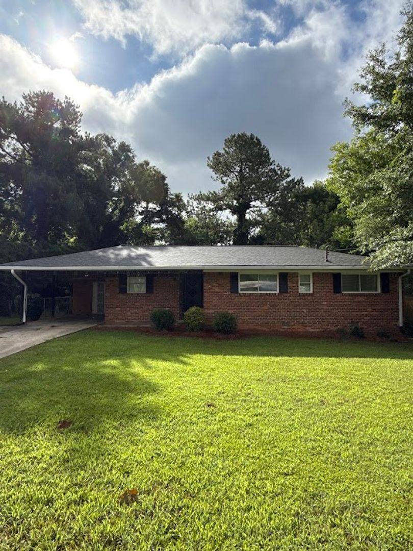 House for rent at 1616 W Austin Rd, Decatur, GA 30032