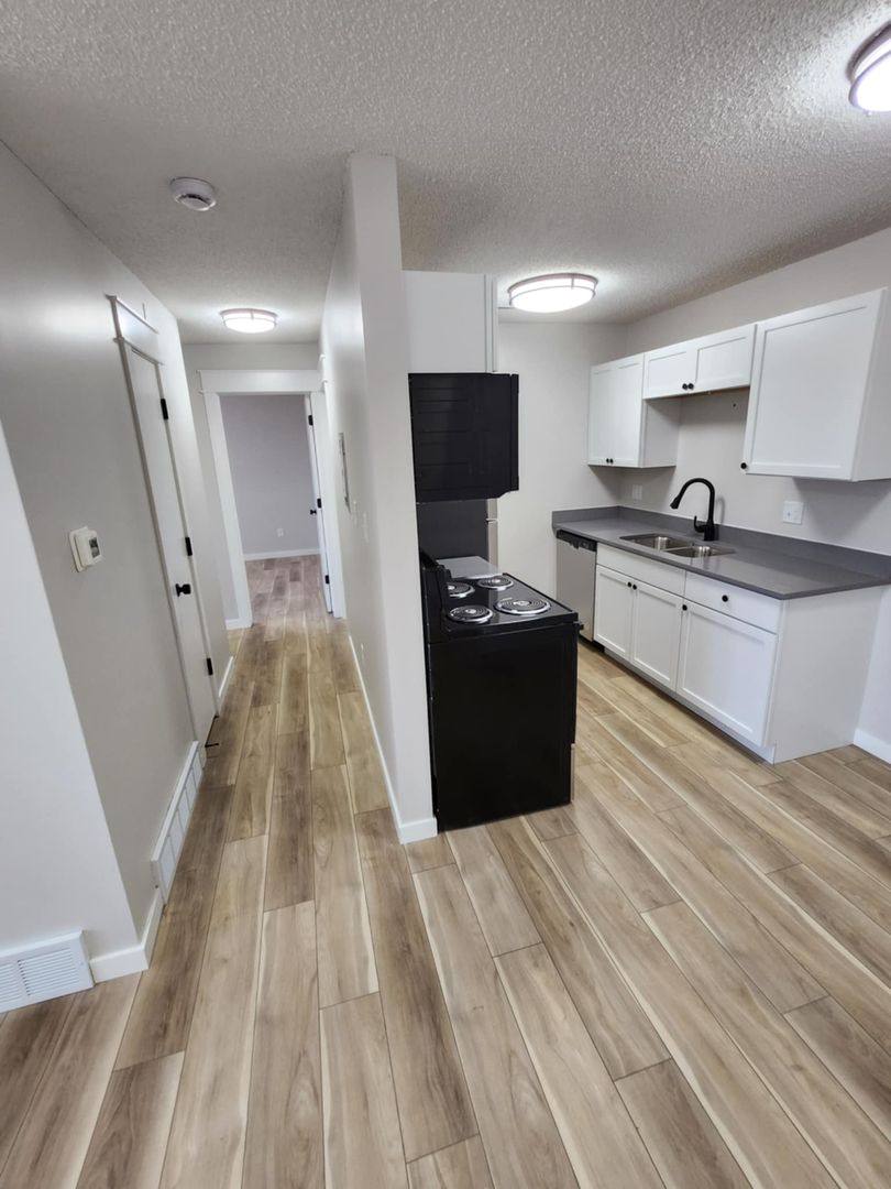 Apartment for rent at 2121 Greene St, Adel, IA 50003