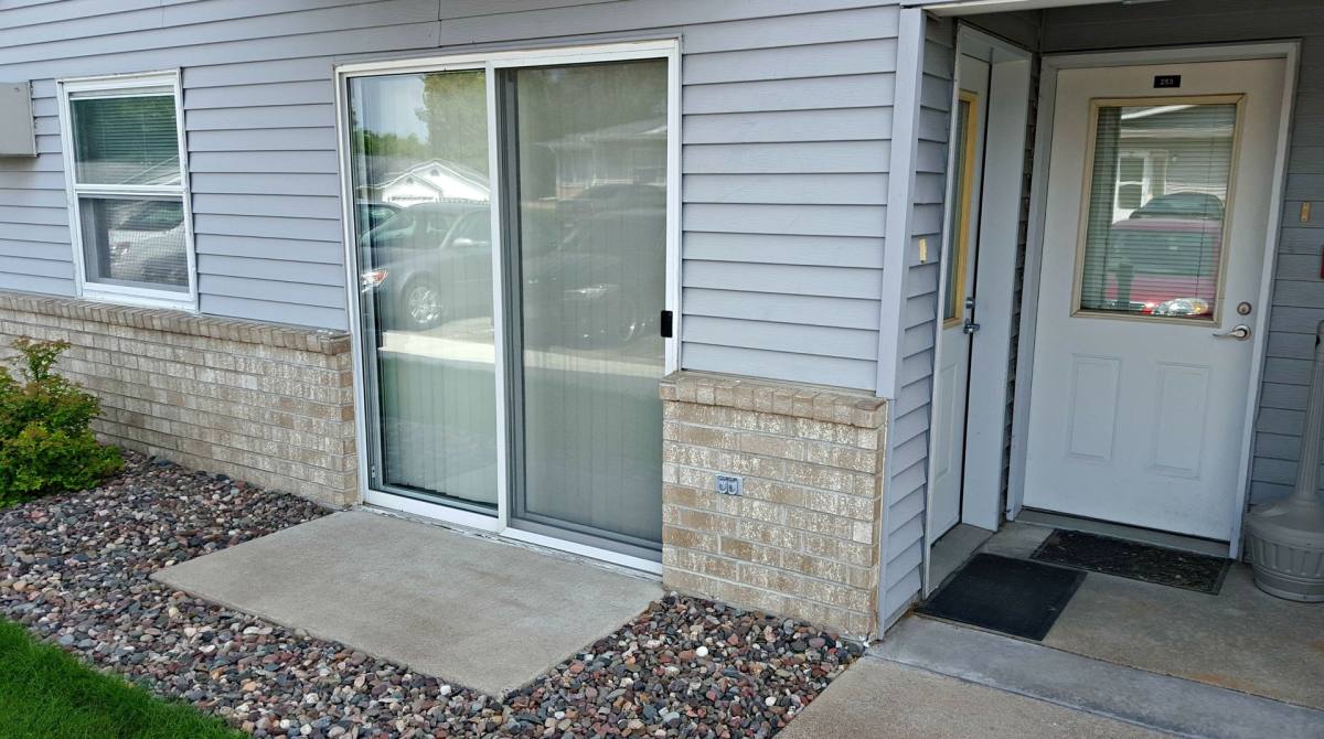 388 Red Cedar St, Menomonie, WI 54751 - Apartment for Rent - Image 11