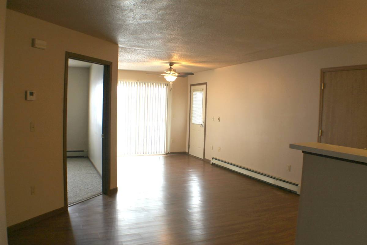 388 Red Cedar St, Menomonie, WI 54751 - Apartment for Rent - Image 13