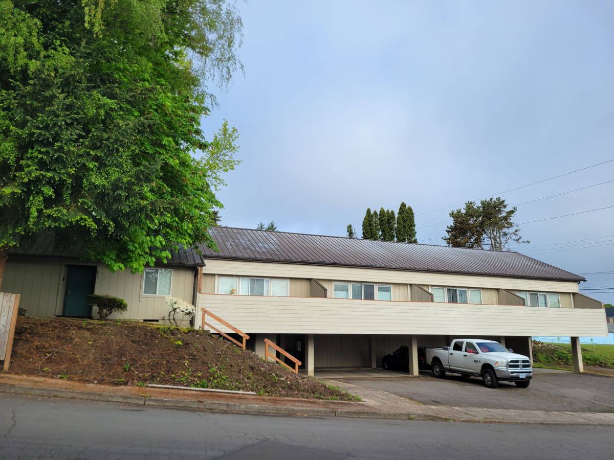 Apartment for rent at 2005-2045 Summer St S, Salem, OR 97302