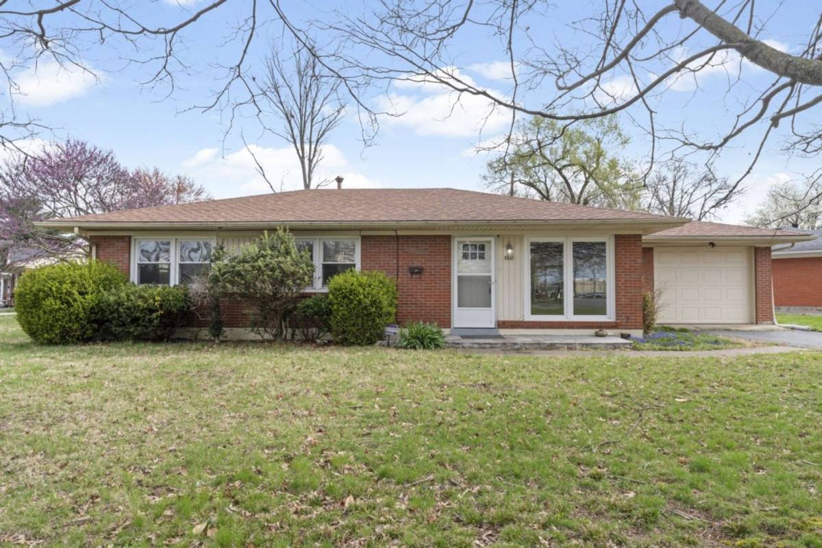 House for rent at 3331 Heather Lane, Louisville, KY 40218