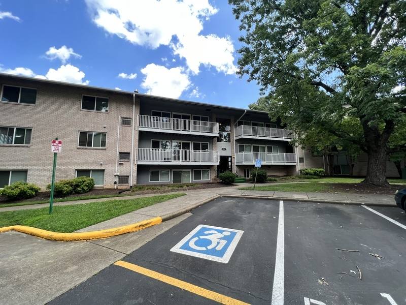 Condo for rent at 808 Brook Hill Rd, Richmond, VA 23227
