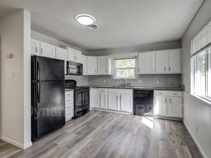 Apartment for rent at 1910 John F Kennedy #A, Pittsburg, KS 66762