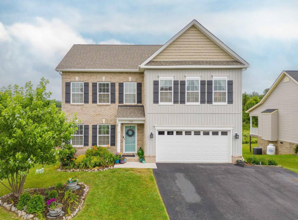 House for rent at 106 Oak Meadow Lane, Blacksburg, VA 24060