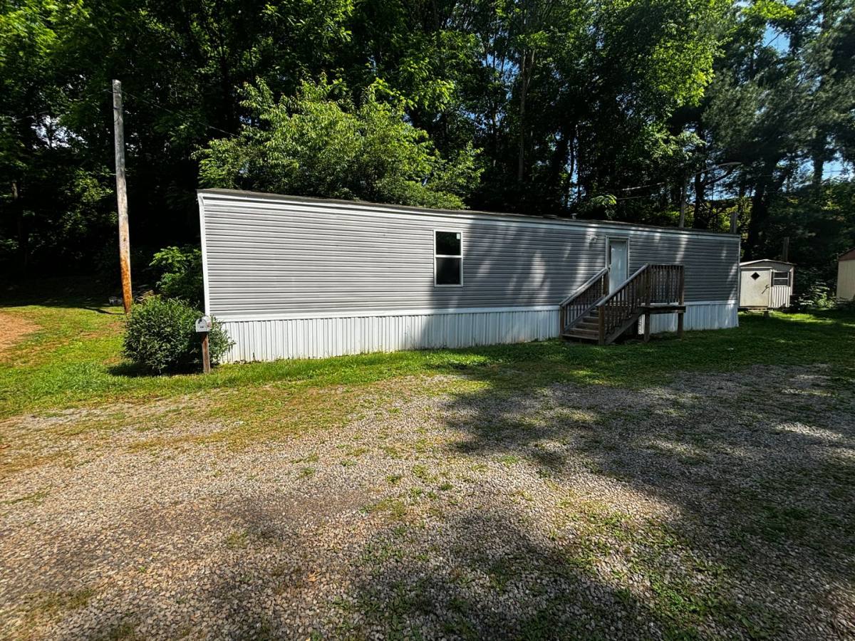 Apartment for rent at 89 Maxima Lane, Waynesville, NC 28786