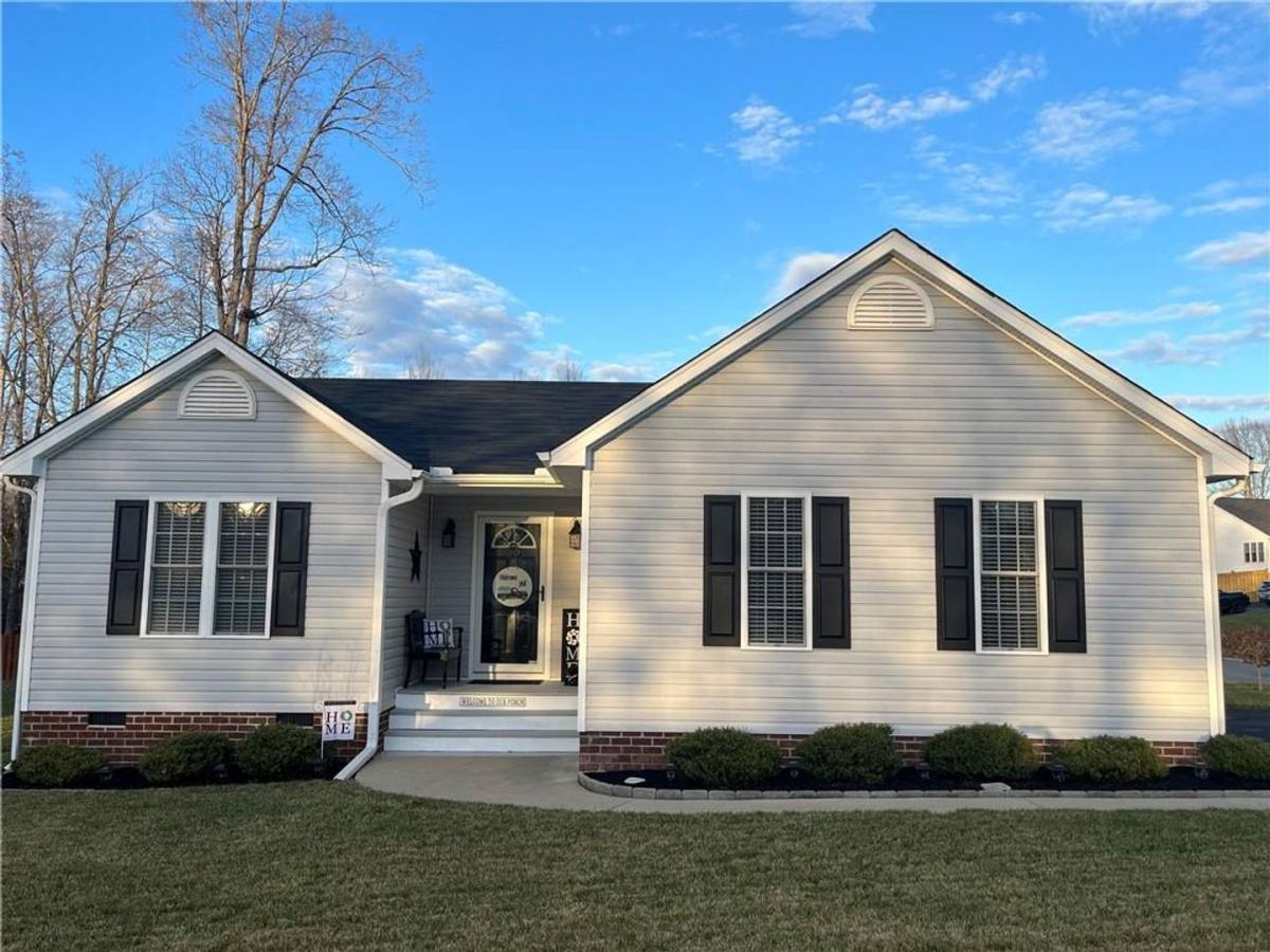 House for rent at 15618 Twisted Cedar Dr, Chesterfield, VA 23832