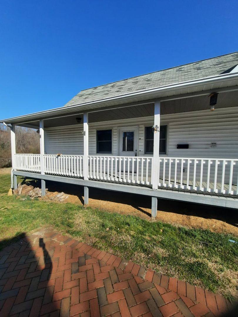 Apartment for rent at 105 E Sylva Circle, Sylva, NC 28779