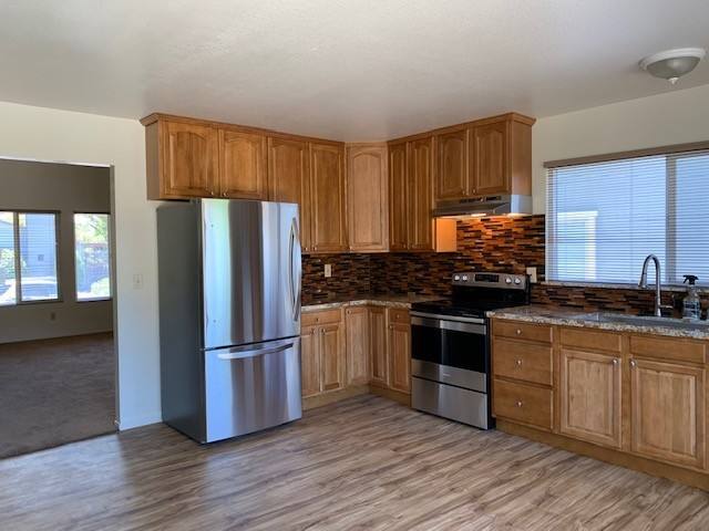 House for rent at 1552 Gladstone Way, Rohnert Park, CA 94928