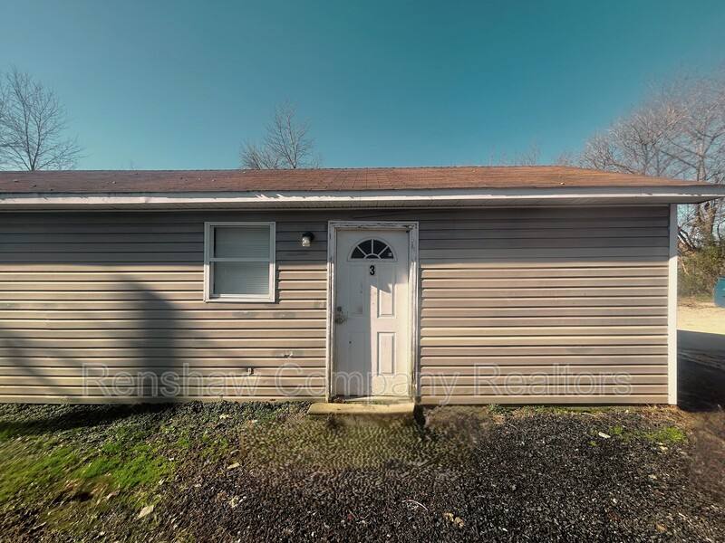 Apartment for rent at 392 E Main St #3, Bells, TN 38006
