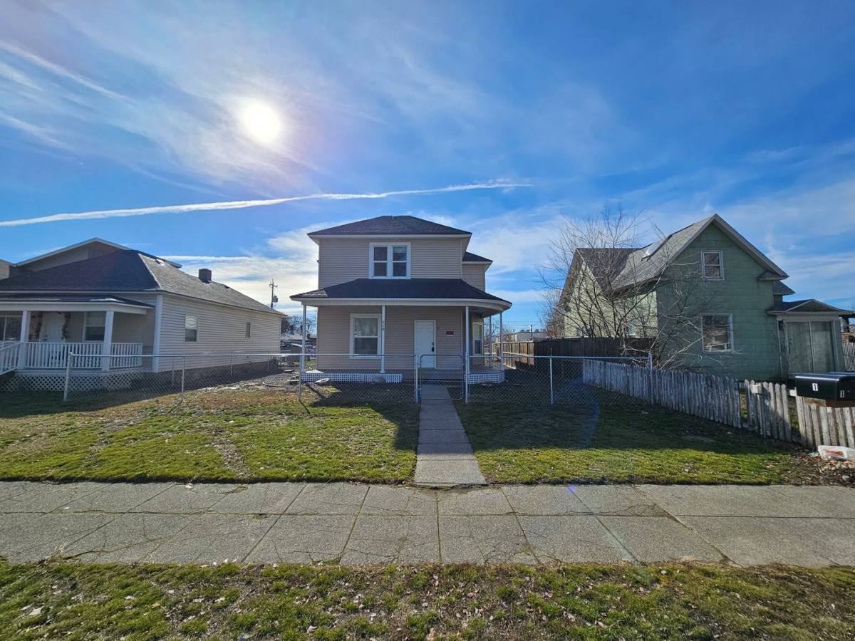 Apartment for rent at 218 E Baldwin Ave, Spokane, WA 99207