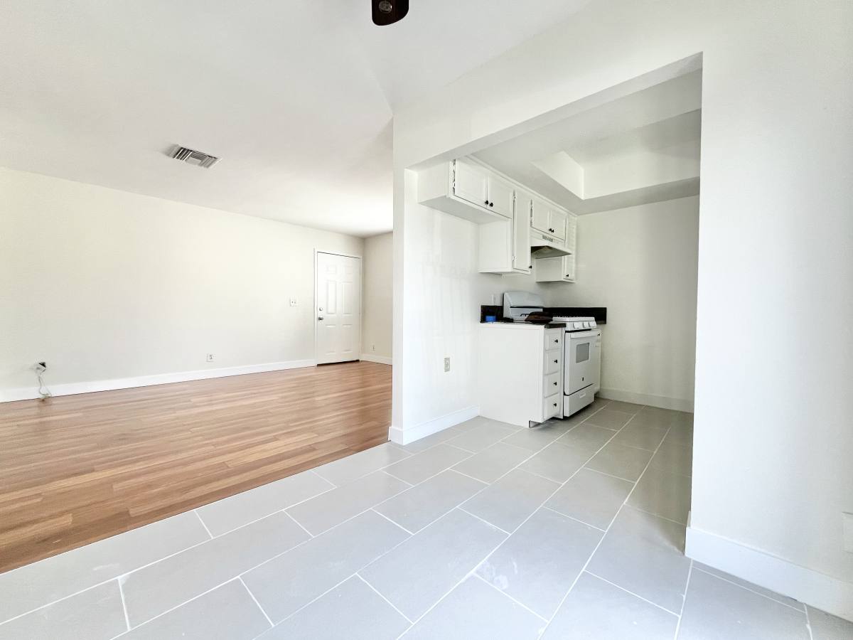 Apartment for rent at 5915 Woodman Ave #201A, Van Nuys, CA 91401