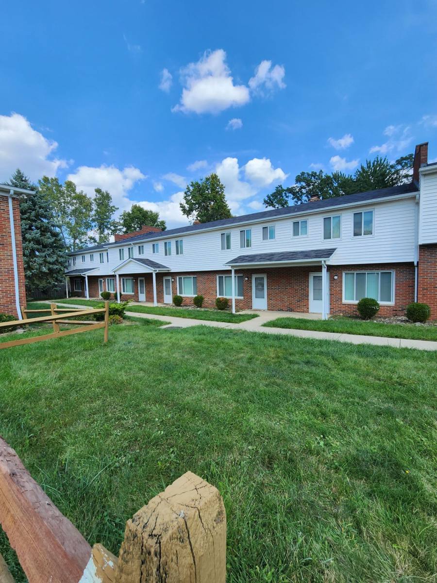 Apartment for rent at 71-127 E Sprague Rd, Independence, OH 44131