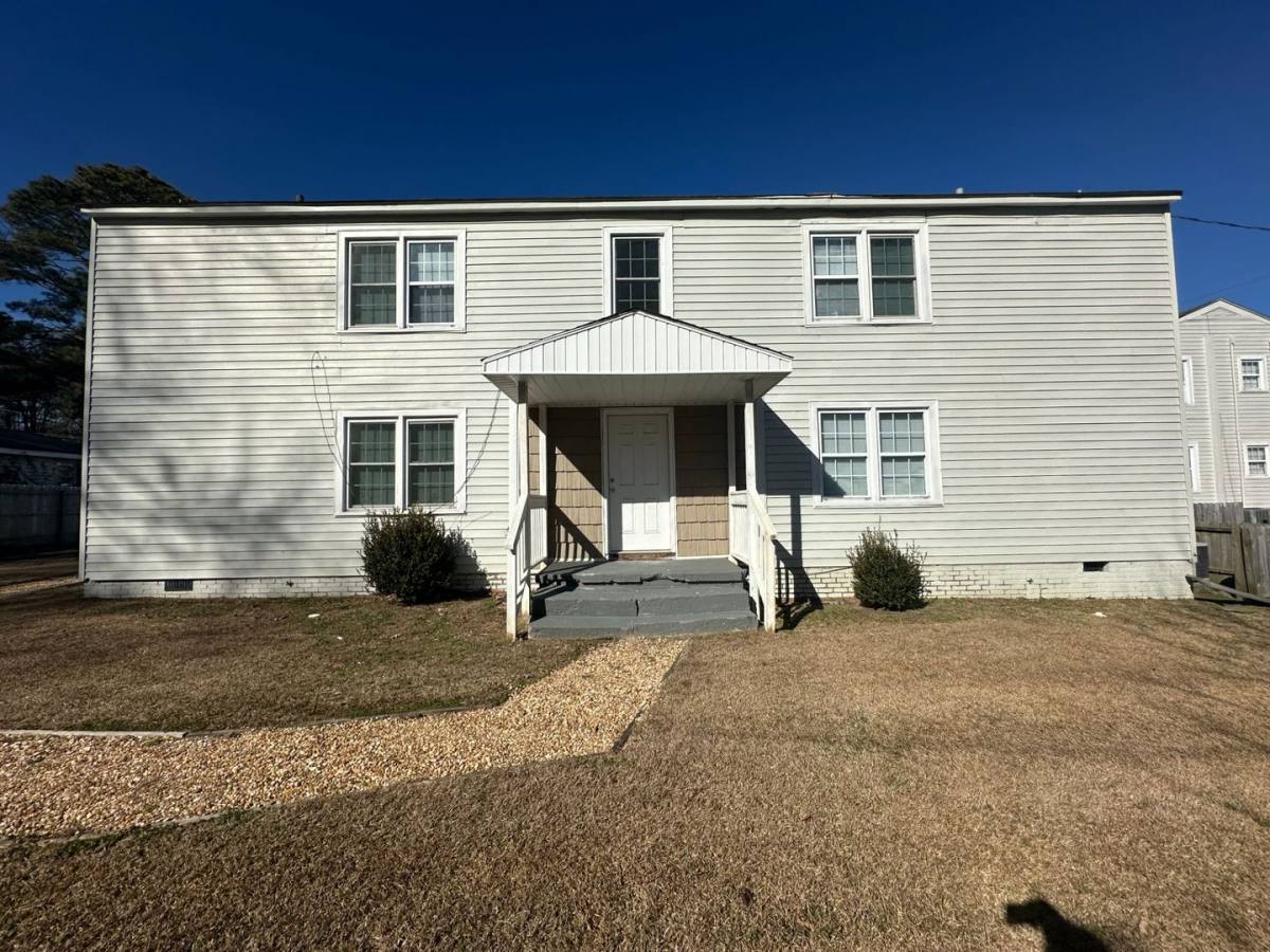 Apartment for rent at 1913-D Fort Bragg Rd, Fayetteville, NC 28303