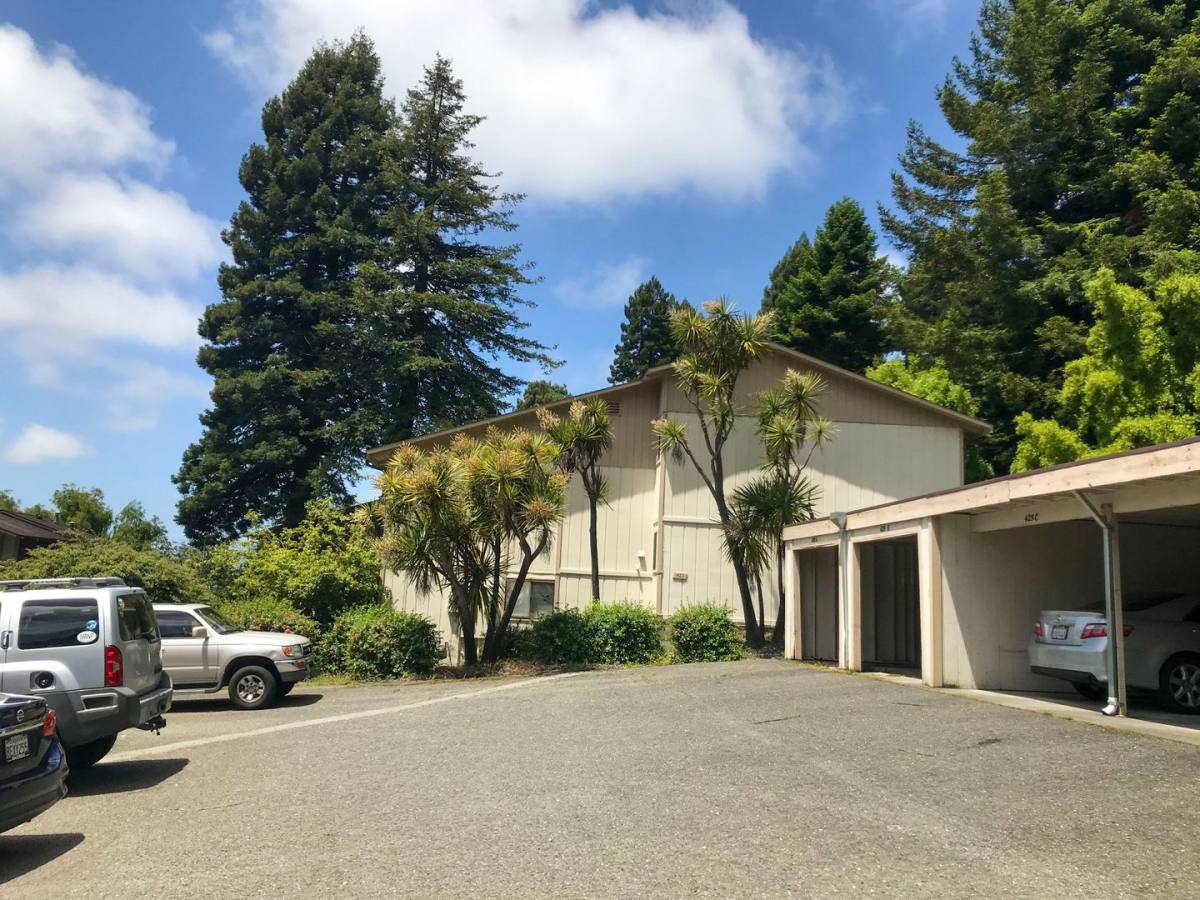 Apartment for rent at 423-425 Bayside Court, Arcata, CA 95521