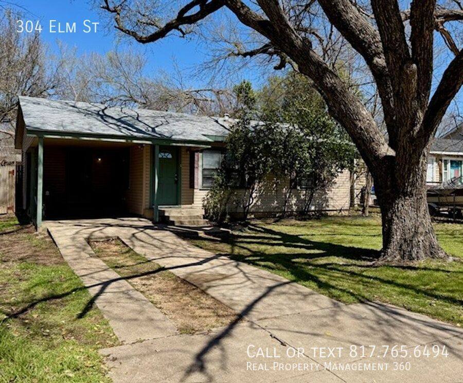 House for rent at 304 Elm St, Hurst, TX 76053