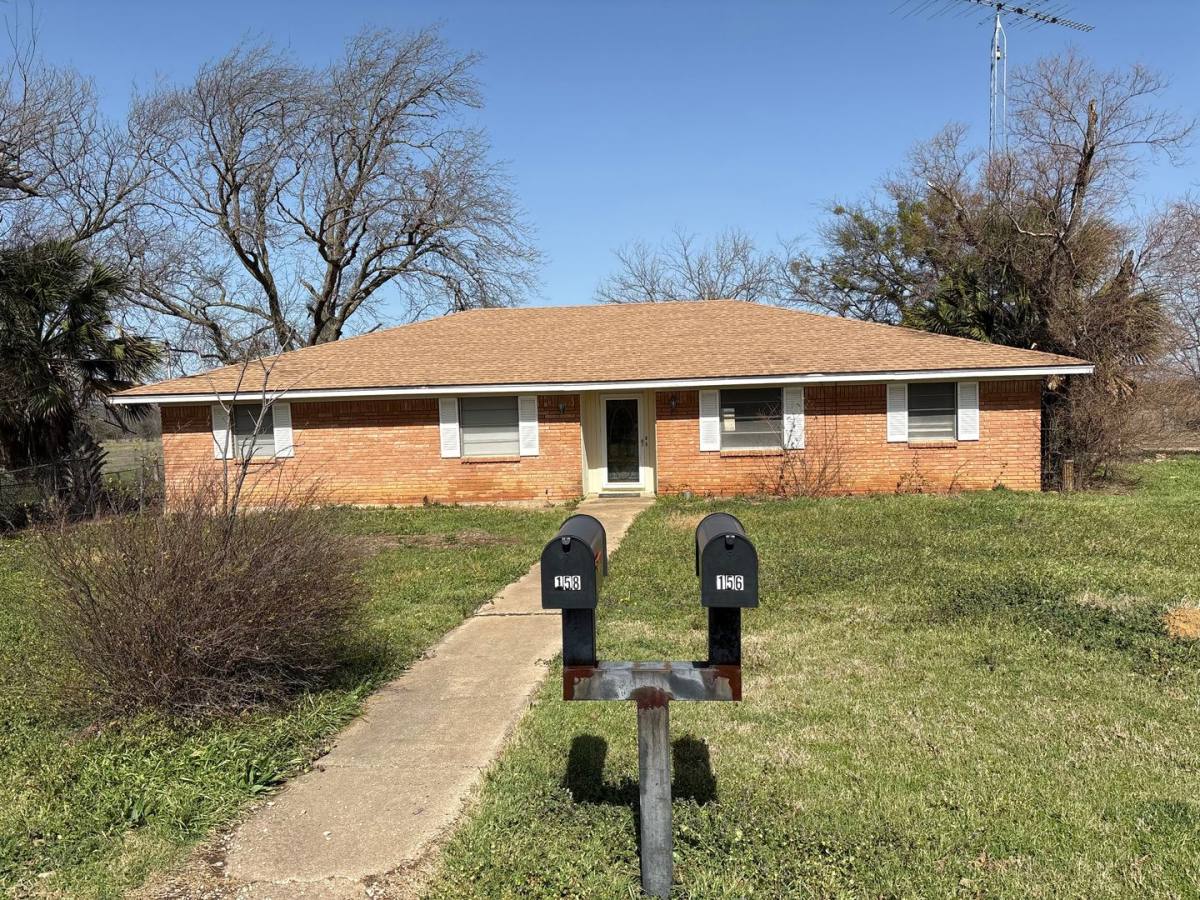 House for rent at 158 Lindsey Circle, Woodway, TX 76712